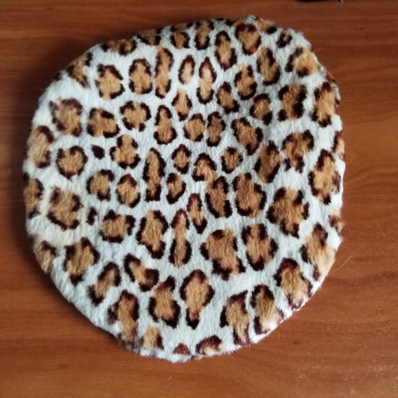 Vintage leopard print Barrett main image 4